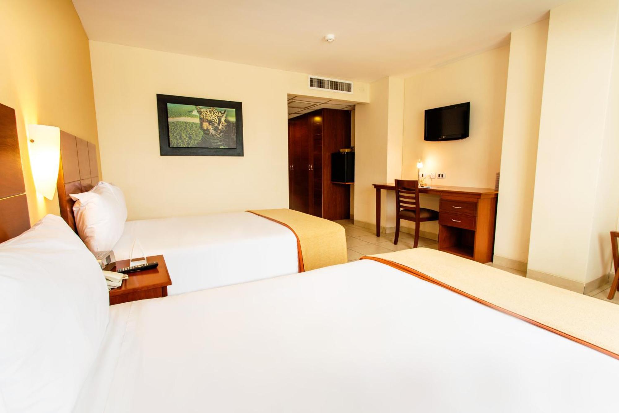 วินด์แฮม โกสตา เดล ซอล ปูกัยปา Hotel ปูคาลปา ภายนอก รูปภาพ