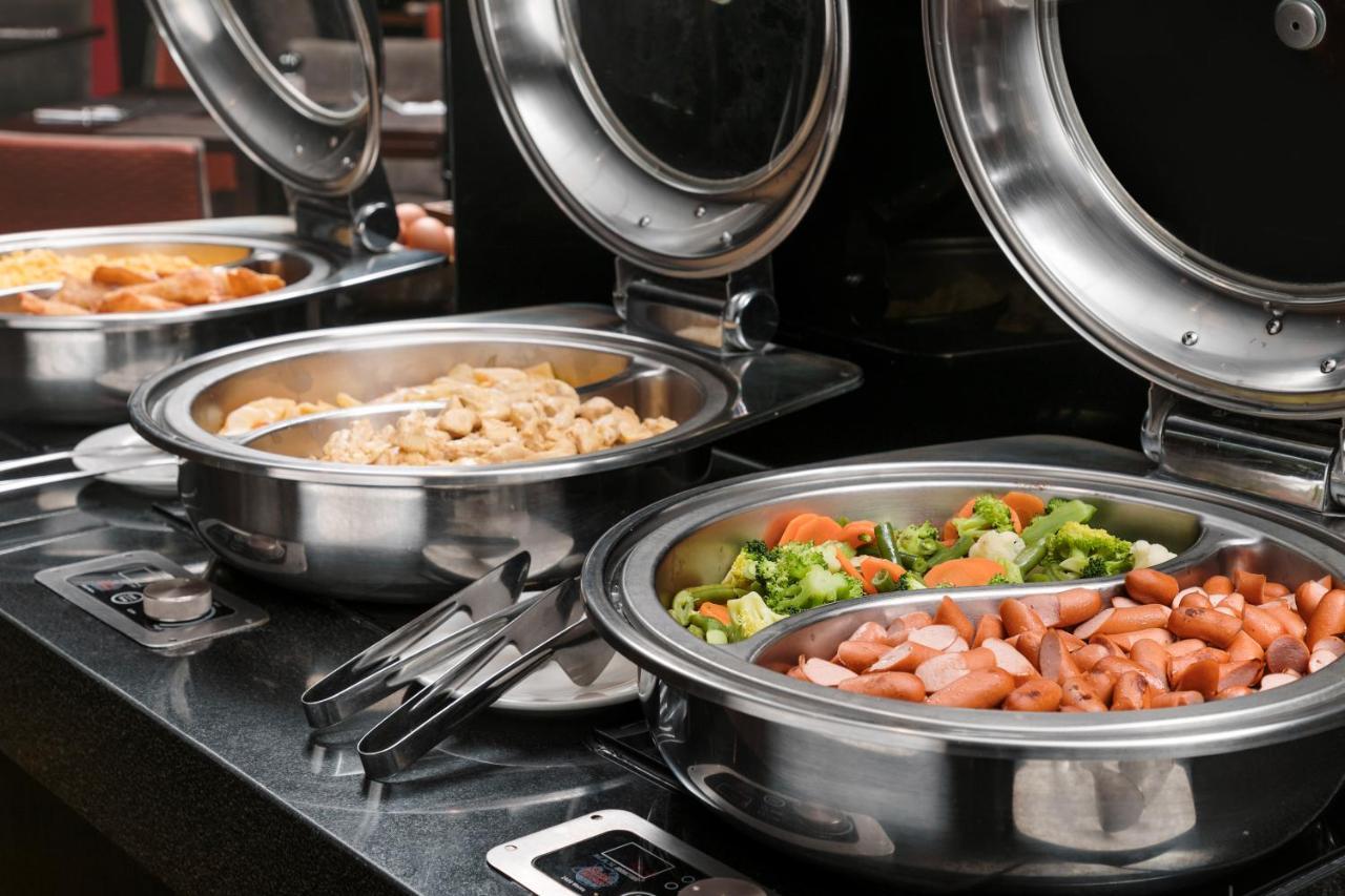วินด์แฮม โกสตา เดล ซอล ปูกัยปา Hotel ปูคาลปา ภายนอก รูปภาพ A chafing dish